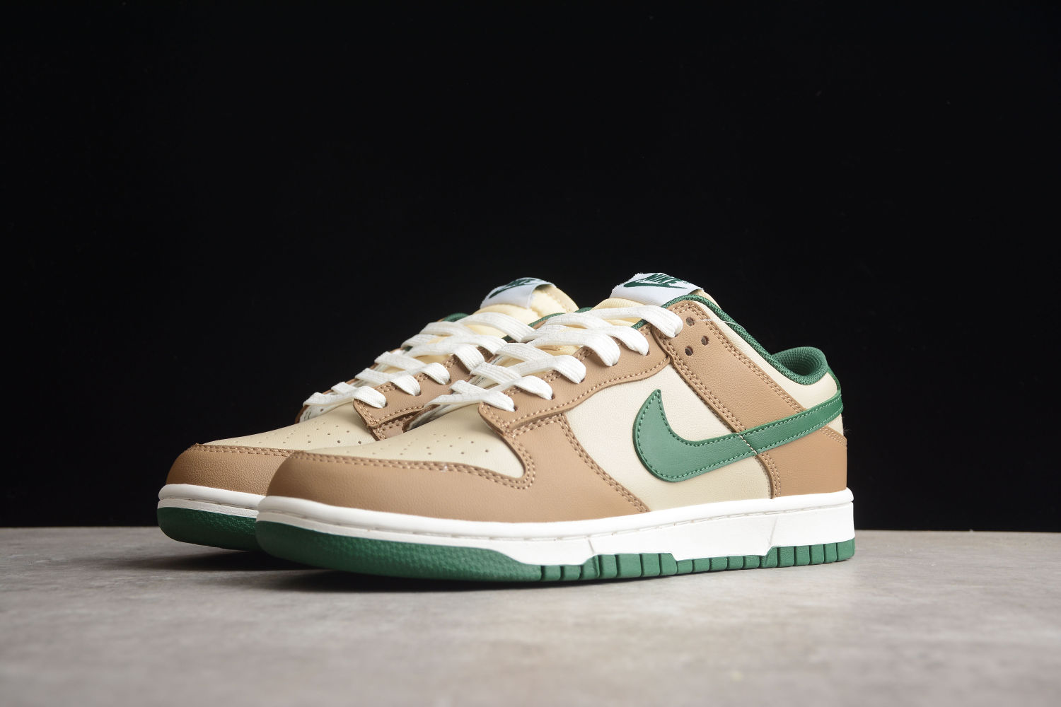 Nike Dunk Low Retro Rattan Gorge Green FB7160-231
