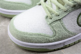 Nike Dunk Low SE Fleece Pack Honeydew (W) DQ7579-300