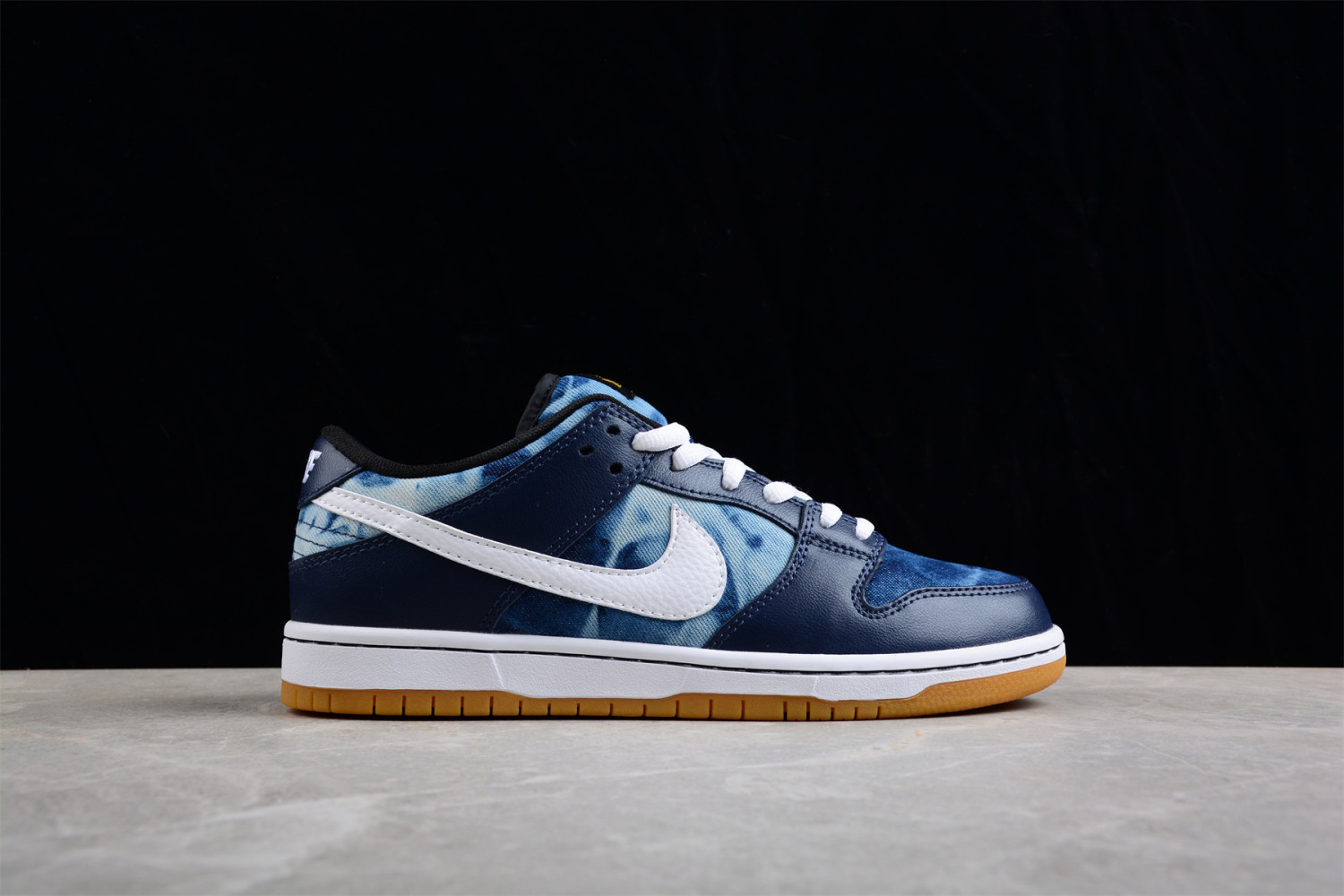 Nike SB Dunk Low Fast Times 745954-014