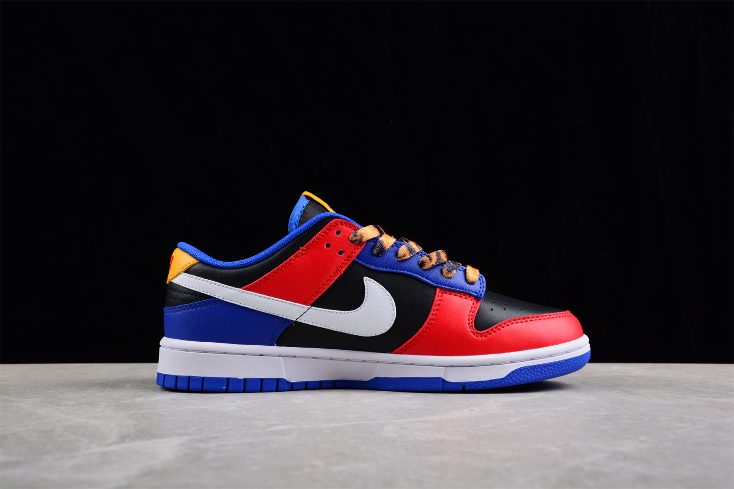 Nike Dunk Low Tennessee State University DR6190-100