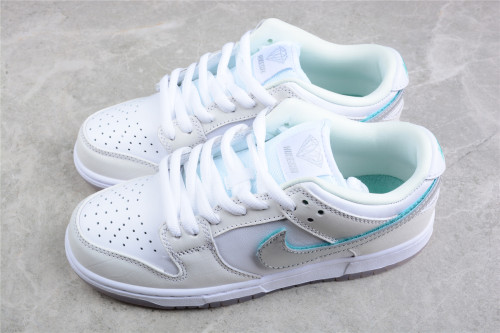 Nike SB Dunk Low Diamond Supply Co White Diamond BV1310-100