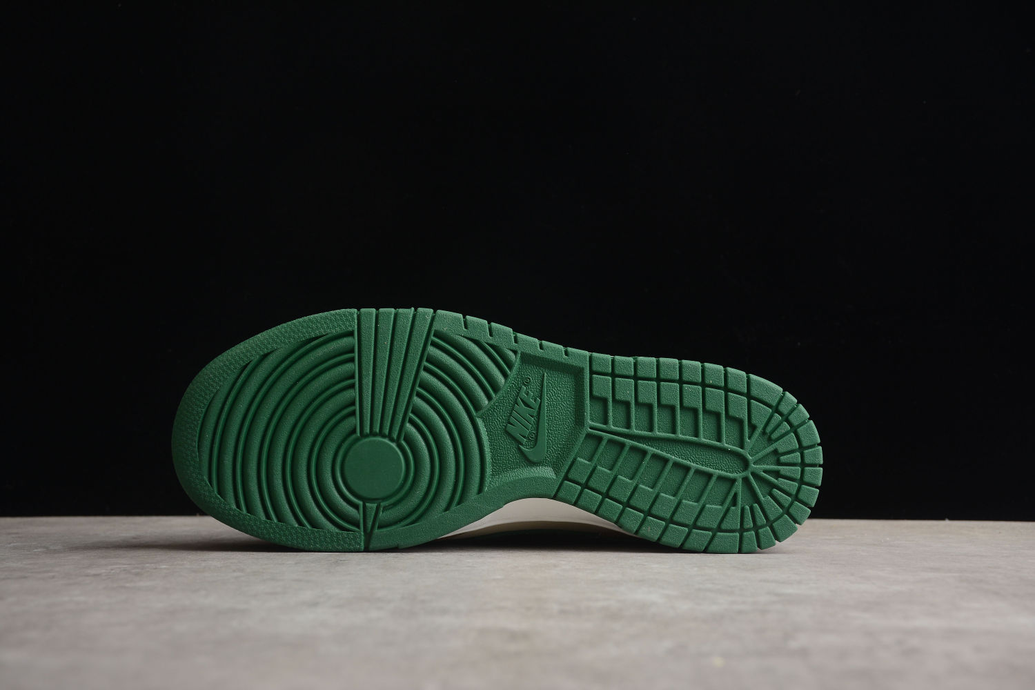 Nike Dunk Low Retro Rattan Gorge Green FB7160-231