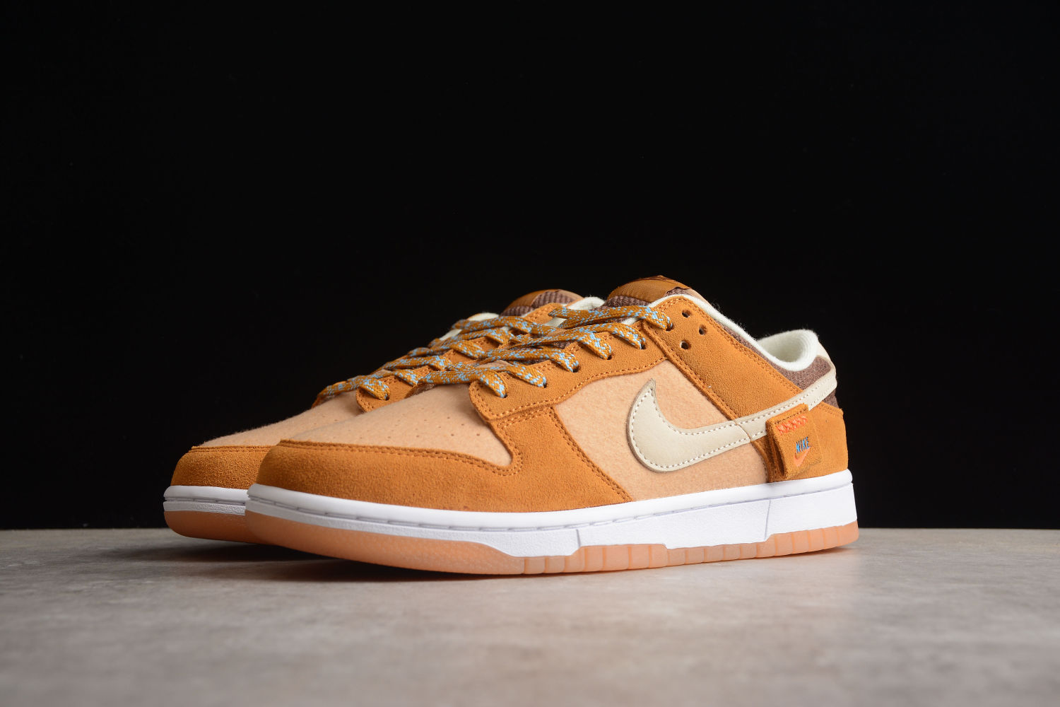 Nike Dunk Low SE Teddy Bear Praline DZ5350-288