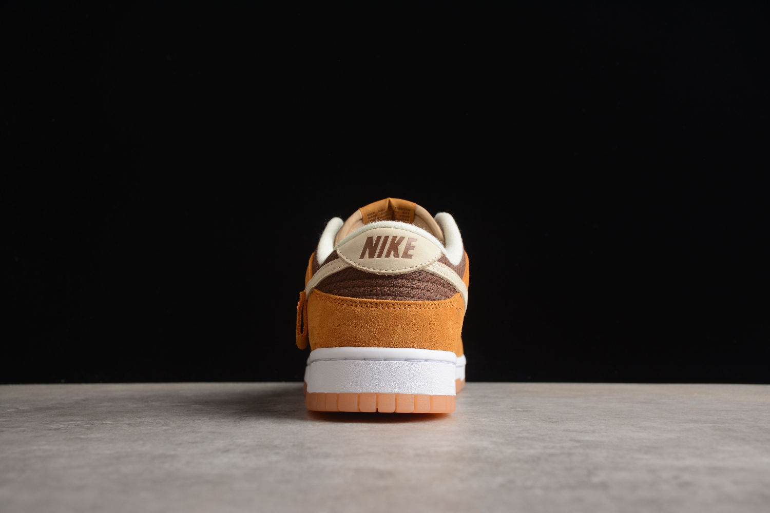 Nike Dunk Low SE Teddy Bear Praline DZ5350-288