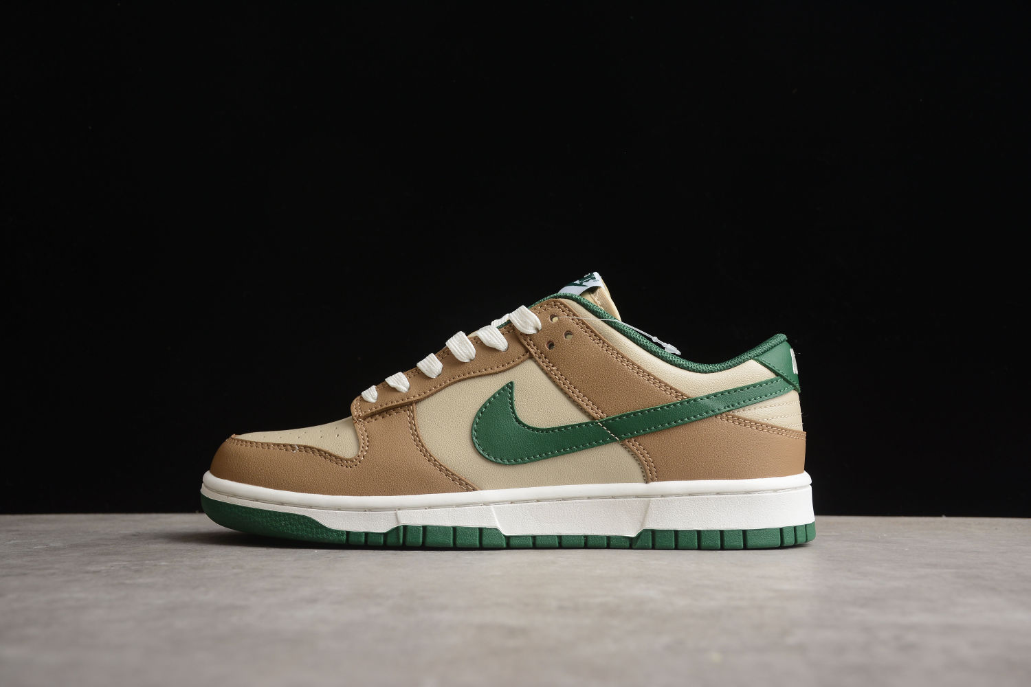 Nike Dunk Low Retro Rattan Gorge Green FB7160-231