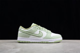 Nike Dunk Low SE Fleece Pack Honeydew (W) DQ7579-300