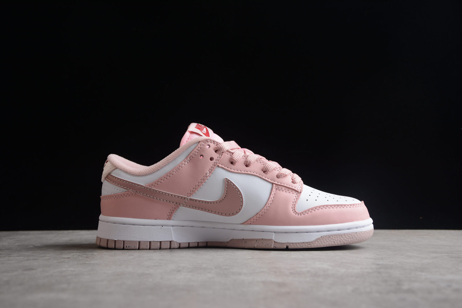 Nike Dunk Low Pink Velvet (GS) DO6485-600