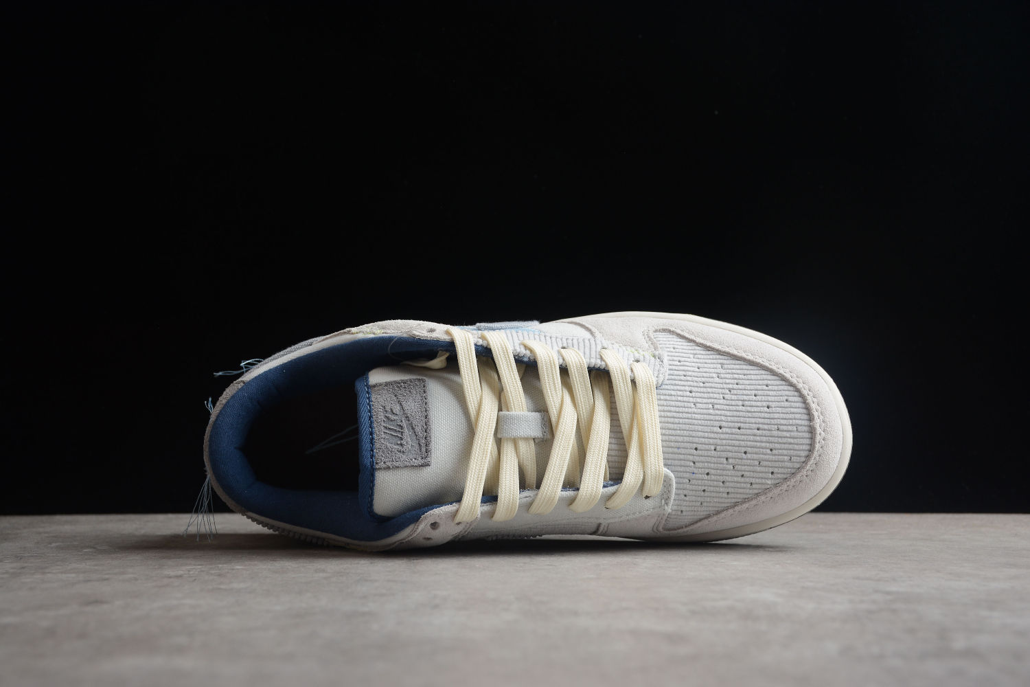 Nike Dunk Low On the Bright Side Photon Dust (W) DQ5076-001