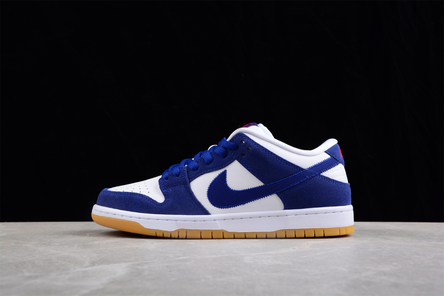 Nike SB Dunk Low Los Angeles Dodgers DO9395-400