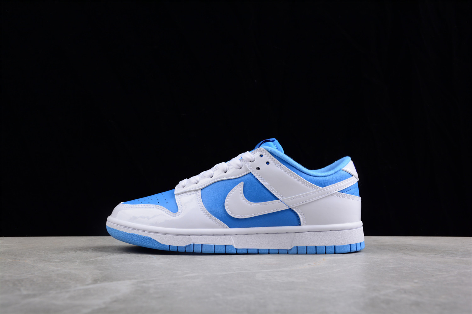 Nike Dunk Low Reverse UNC (W) DJ9955-101