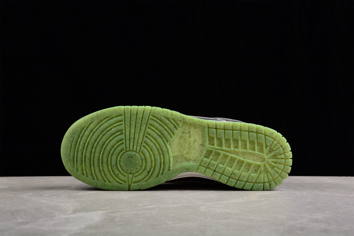 Nike Dunk Low Retro PRM Halloween (2022) DQ7681-001