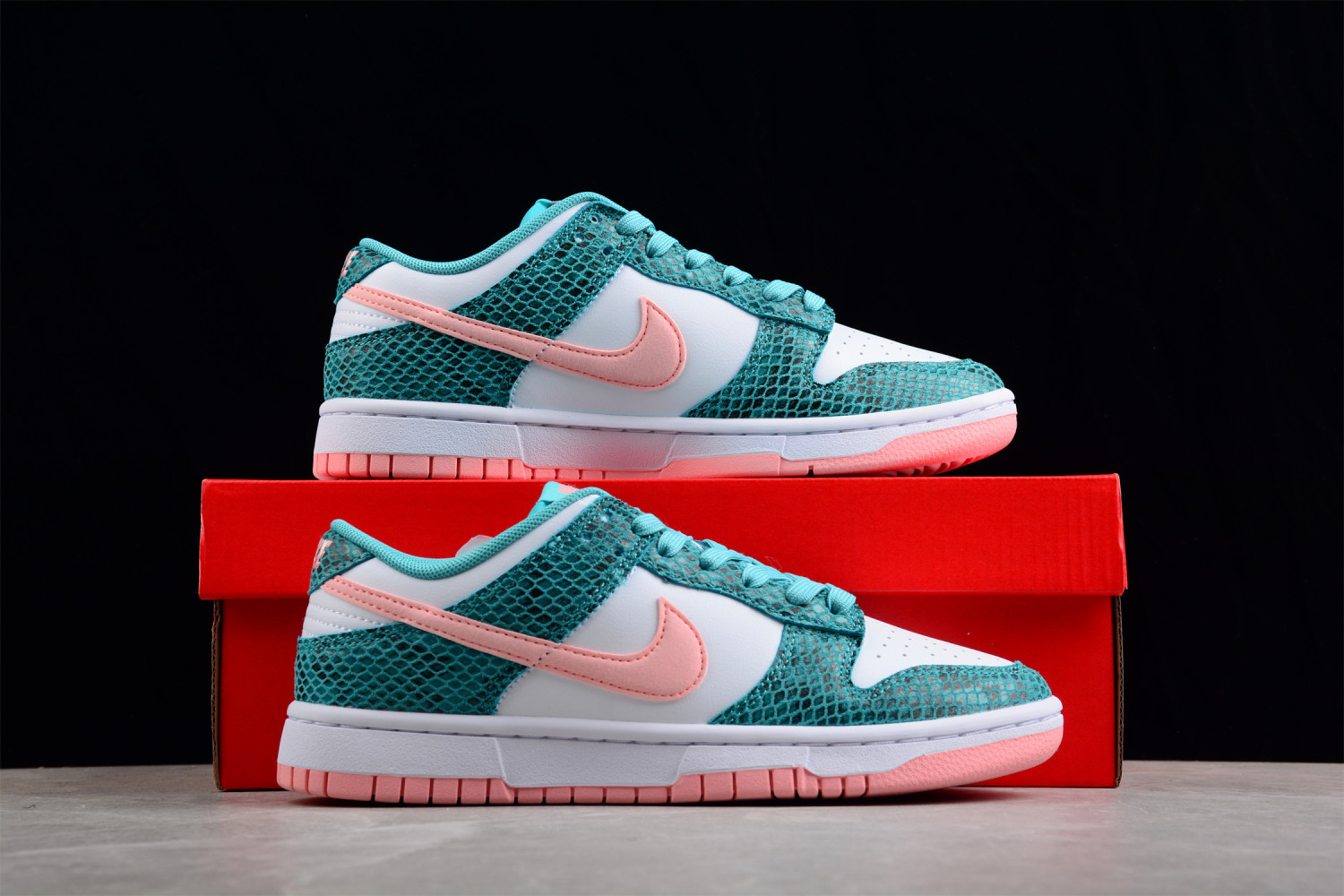 Nike Dunk Low Snakeskin Washed Teal Bleached Coral DR8577-300