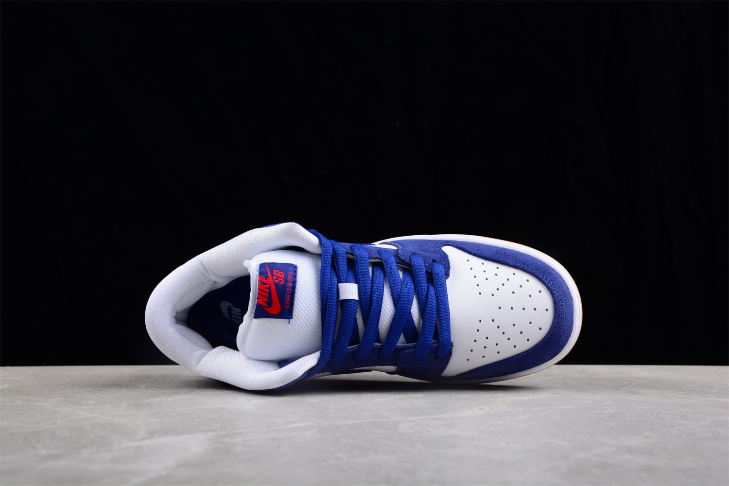Nike SB Dunk Low Los Angeles Dodgers DO9395-400
