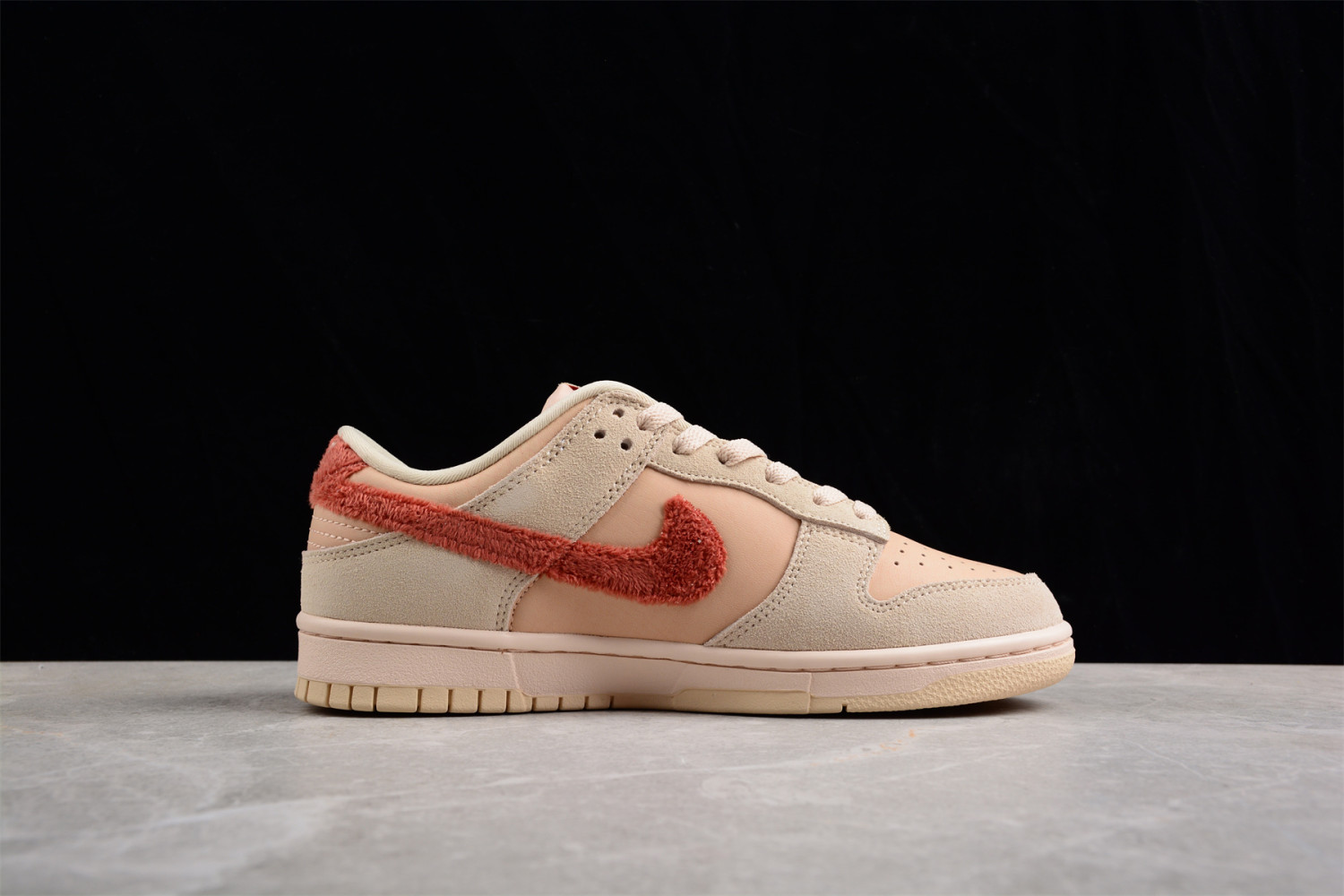 Nike Dunk Low Terry Swoosh (W) DZ4706-200