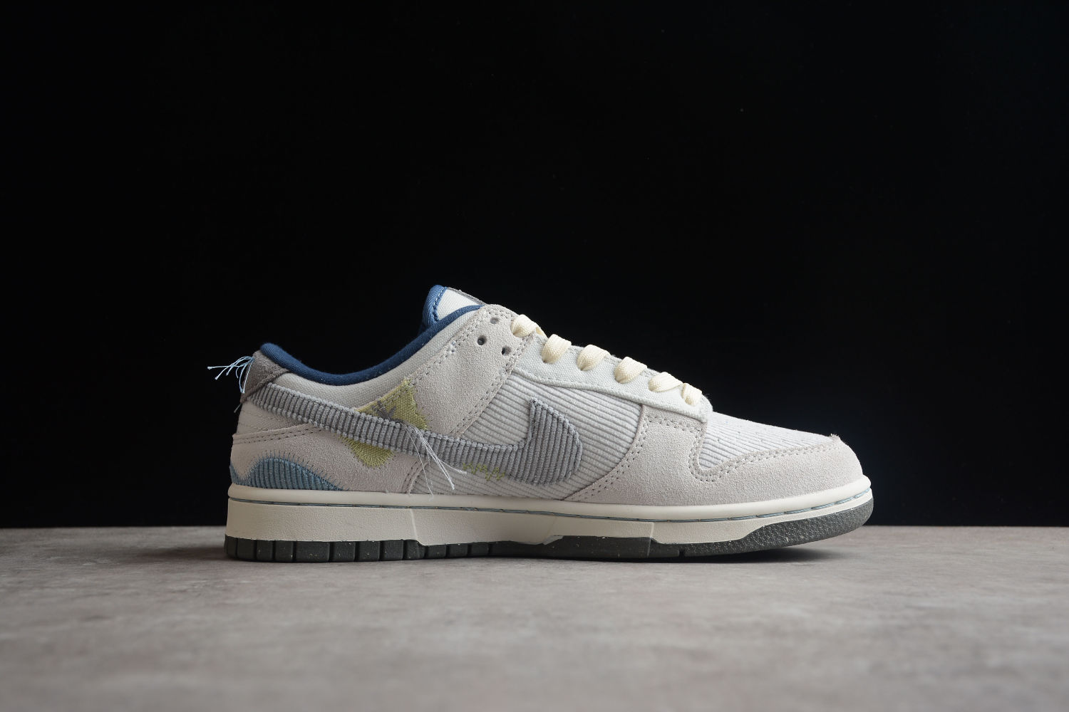 Nike Dunk Low On the Bright Side Photon Dust (W) DQ5076-001