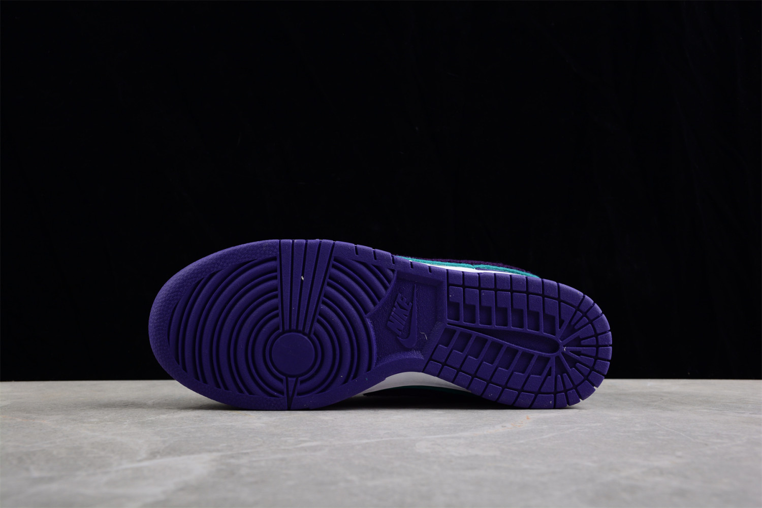 Nike Dunk Low Chenille Swoosh Sail Grand Purple DQ7683-100