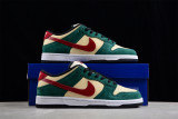 Nike Dunk Low SB Vegas Gold 304292-700