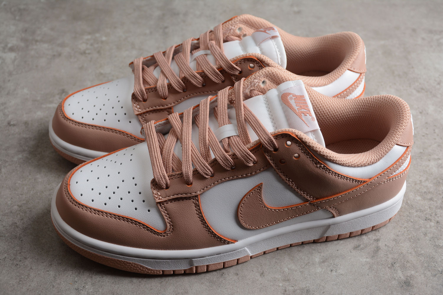 Nike Dunk Low Rose Whisper (W) DD1503-118