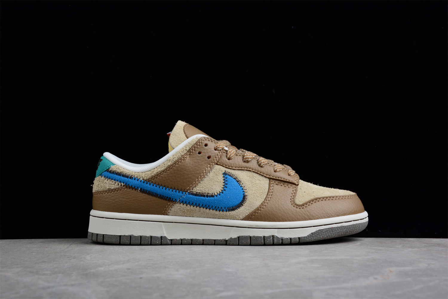 Nike Dunk Low size? Dark Driftwood DO6712-200