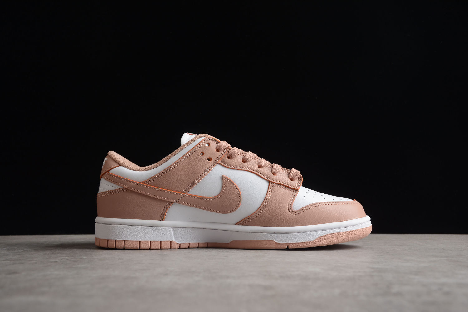 Nike Dunk Low Rose Whisper (W) DD1503-118