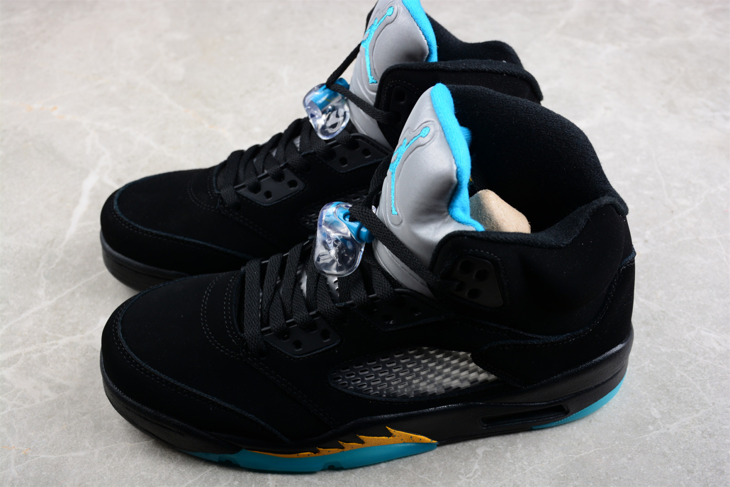 Jordan 5 Retro Aqua DD0587-047