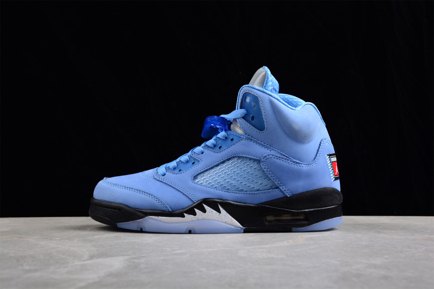 Jordan 5 Retro UNC University Blue DV1310-401