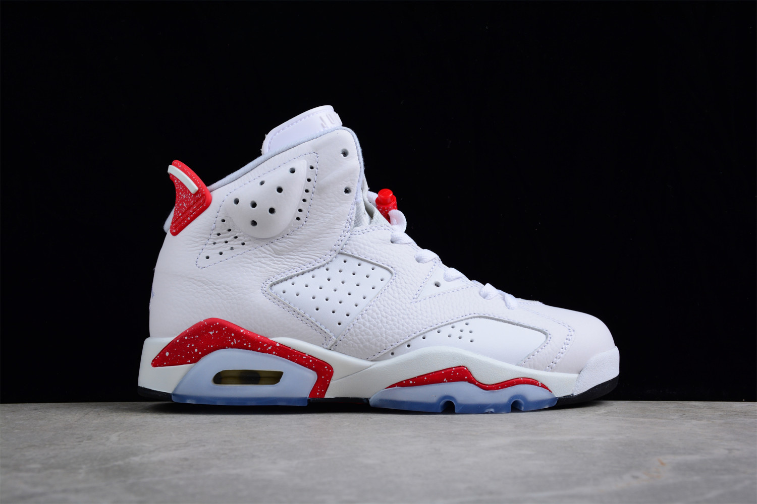 Jordan 6 Retro Red Oreo CT8529-162
