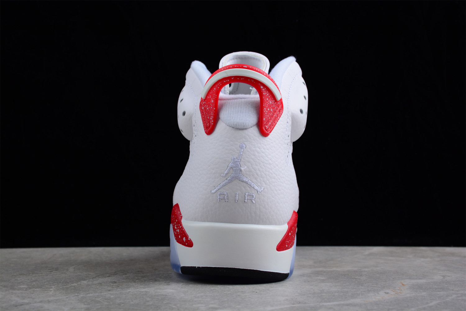 Jordan 6 Retro Red Oreo CT8529-162