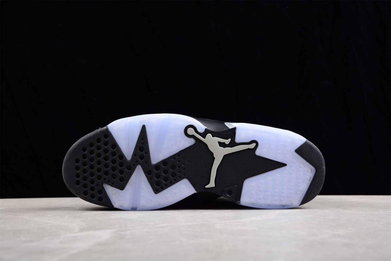 Jordan 6 Retro Chrome Metallic Silver DX2836-001
