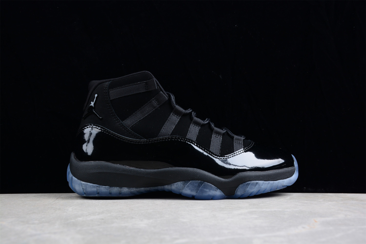 Jordan 11 Retro Cap and Gown 378037-005