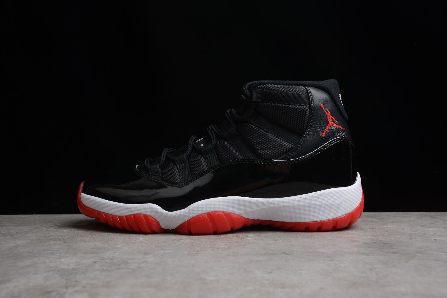 Jordan 11 Retro Playoffs Bred (2019) 378037-061