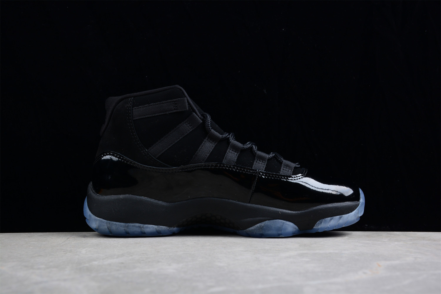 Jordan 11 Retro Cap and Gown 378037-005