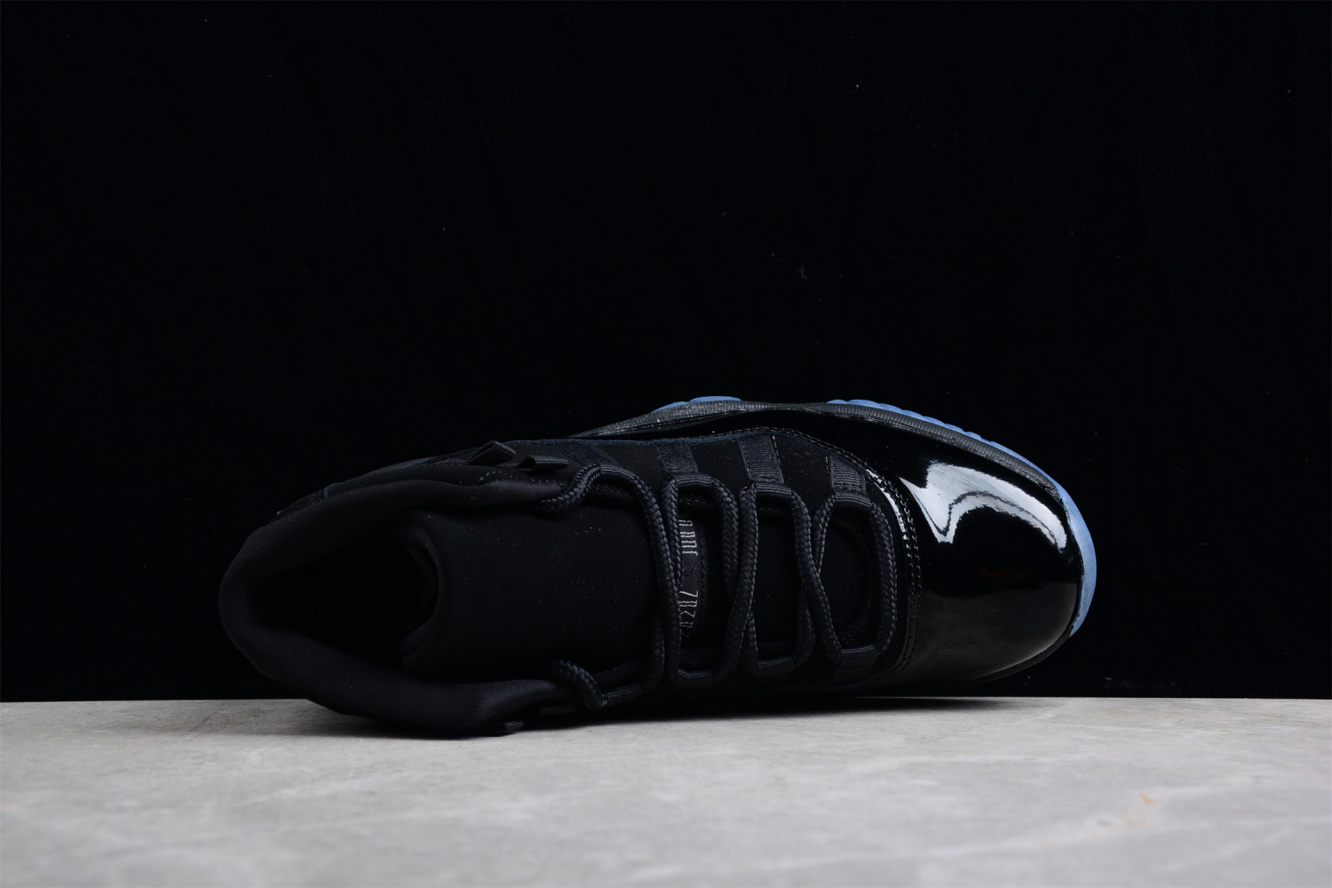 Jordan 11 Retro Cap and Gown 378037-005