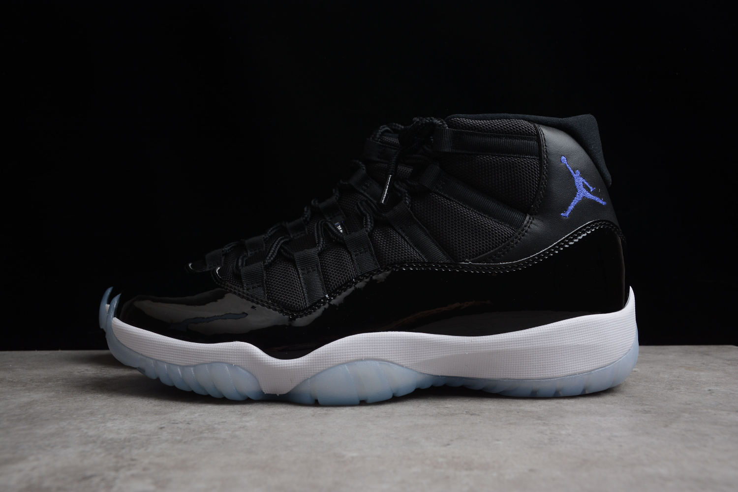 Jordan 11 Retro Space Jam (2016) 378037-003