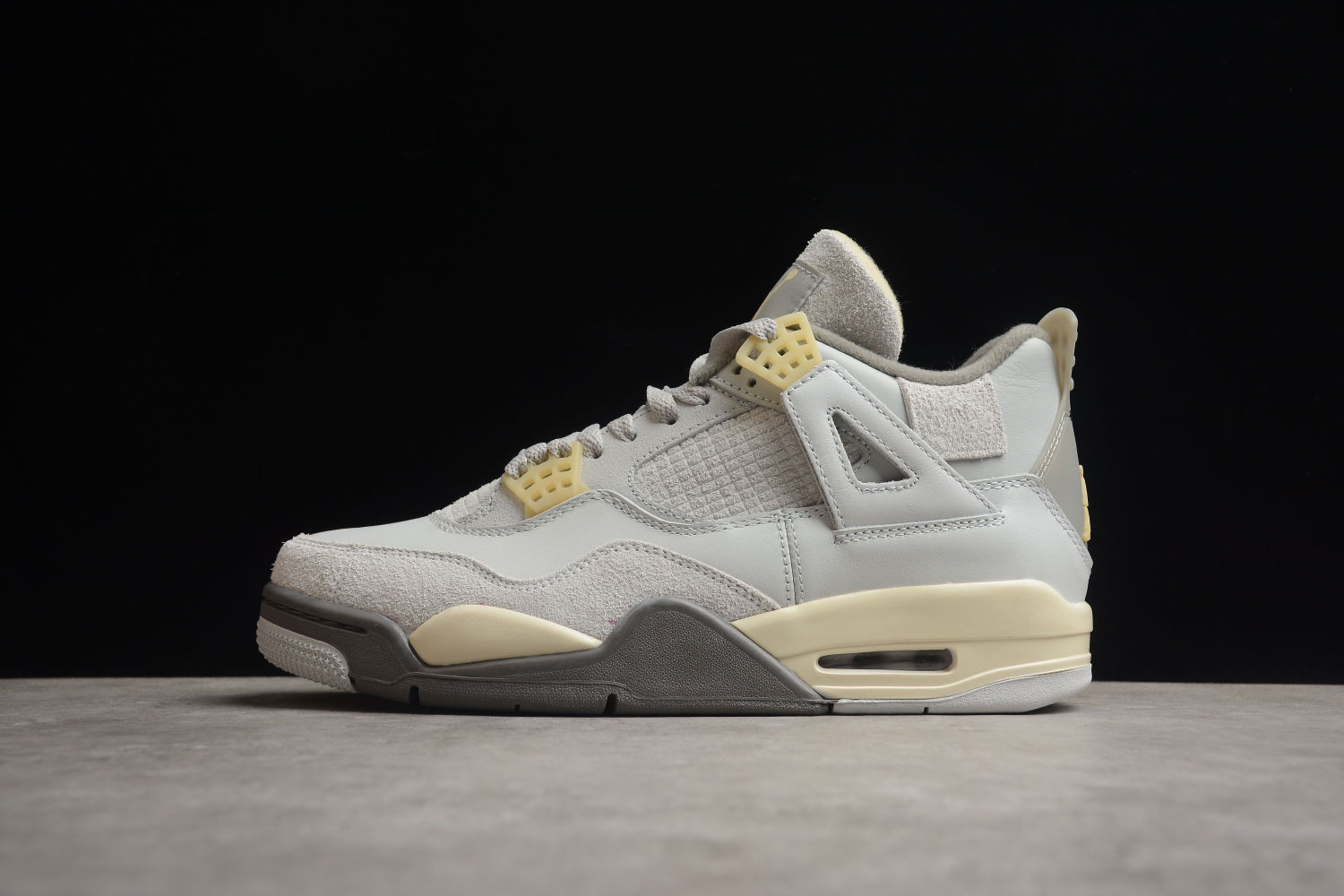 Jordan 4 Retro SE Craft Photon Dust DV3742-021