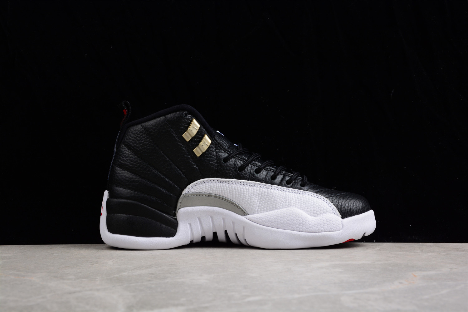Jordan 12 Retro Playoffs (2022) CT8013-006