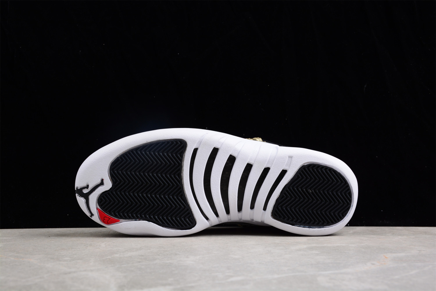 Jordan 12 Retro Playoffs (2022) CT8013-006