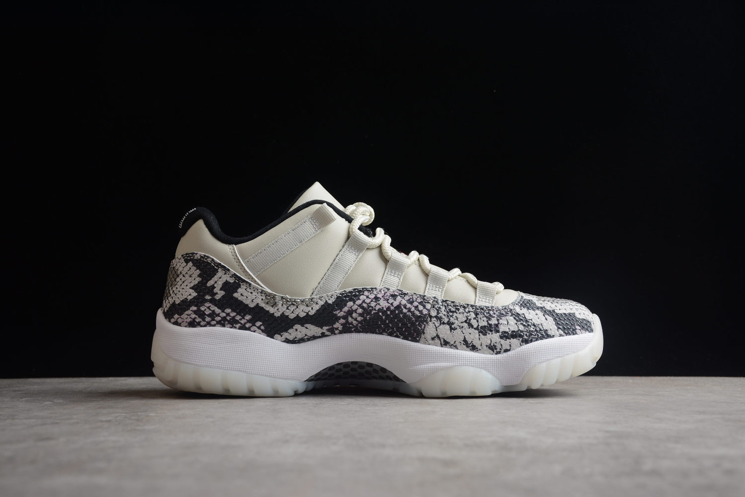 Jordan 11 Retro Low Snake Light Bone CD6846-002