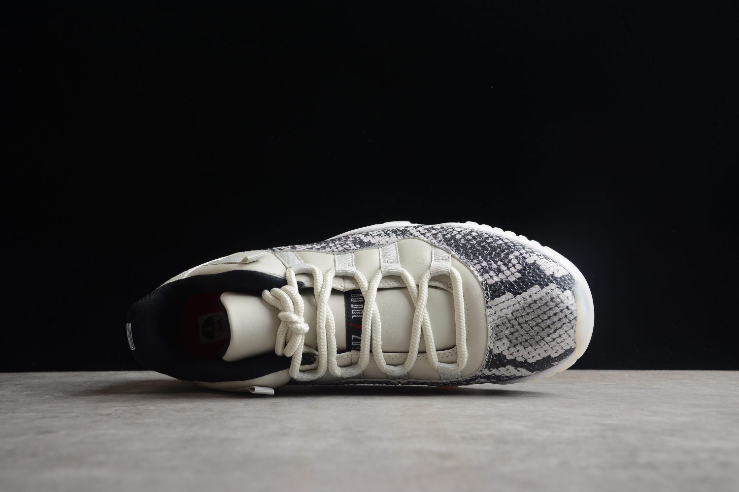 Jordan 11 Retro Low Snake Light Bone CD6846-002