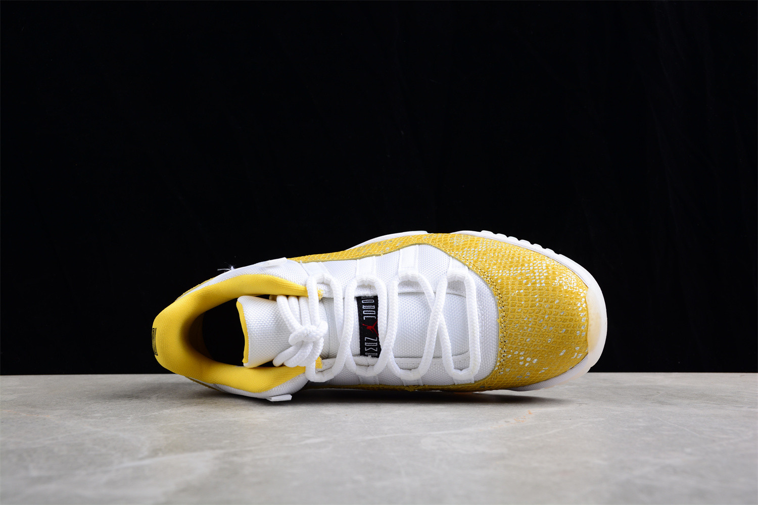 Jordan 11 Retro Low Tour Yellow Snakeskin (W) AH7860-107