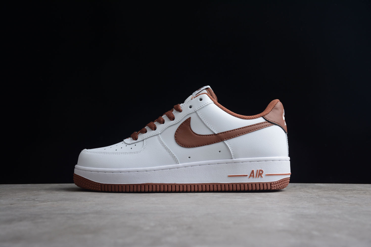 Nike Air Force 1 Low 