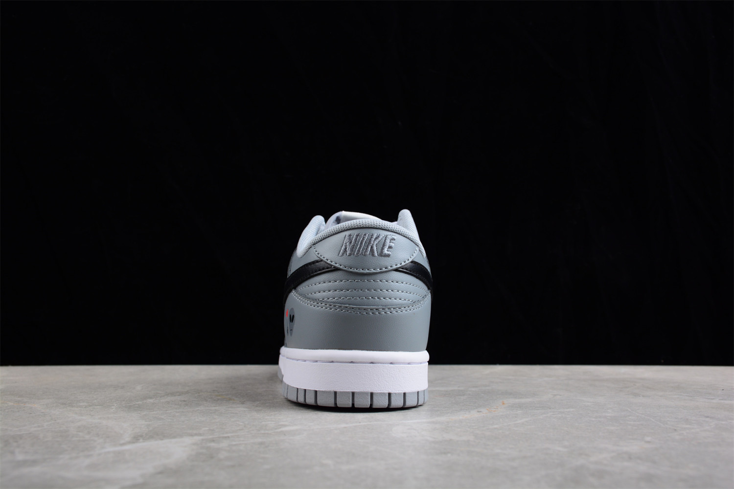 Nike SB Dunk Low CV0811-020