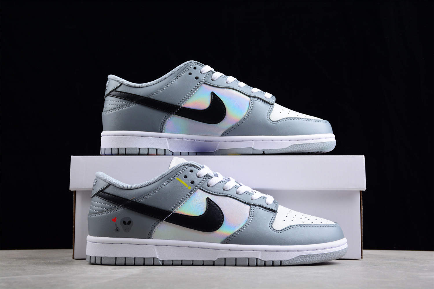 Nike SB Dunk Low CV0811-020