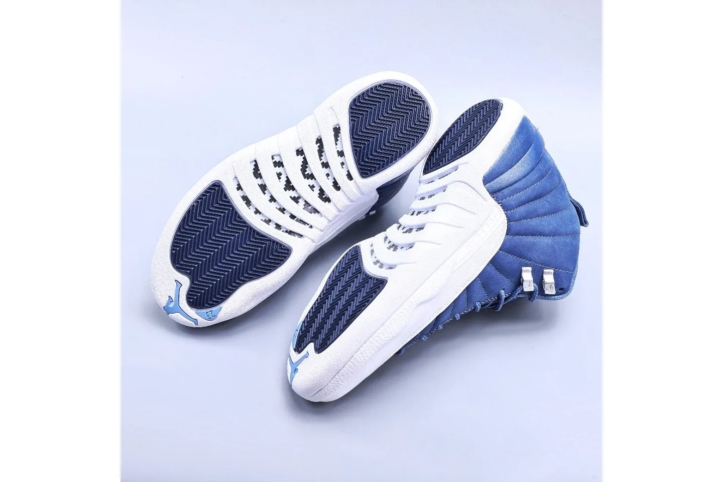 Jordan 12 Retro Indigo 130690-404