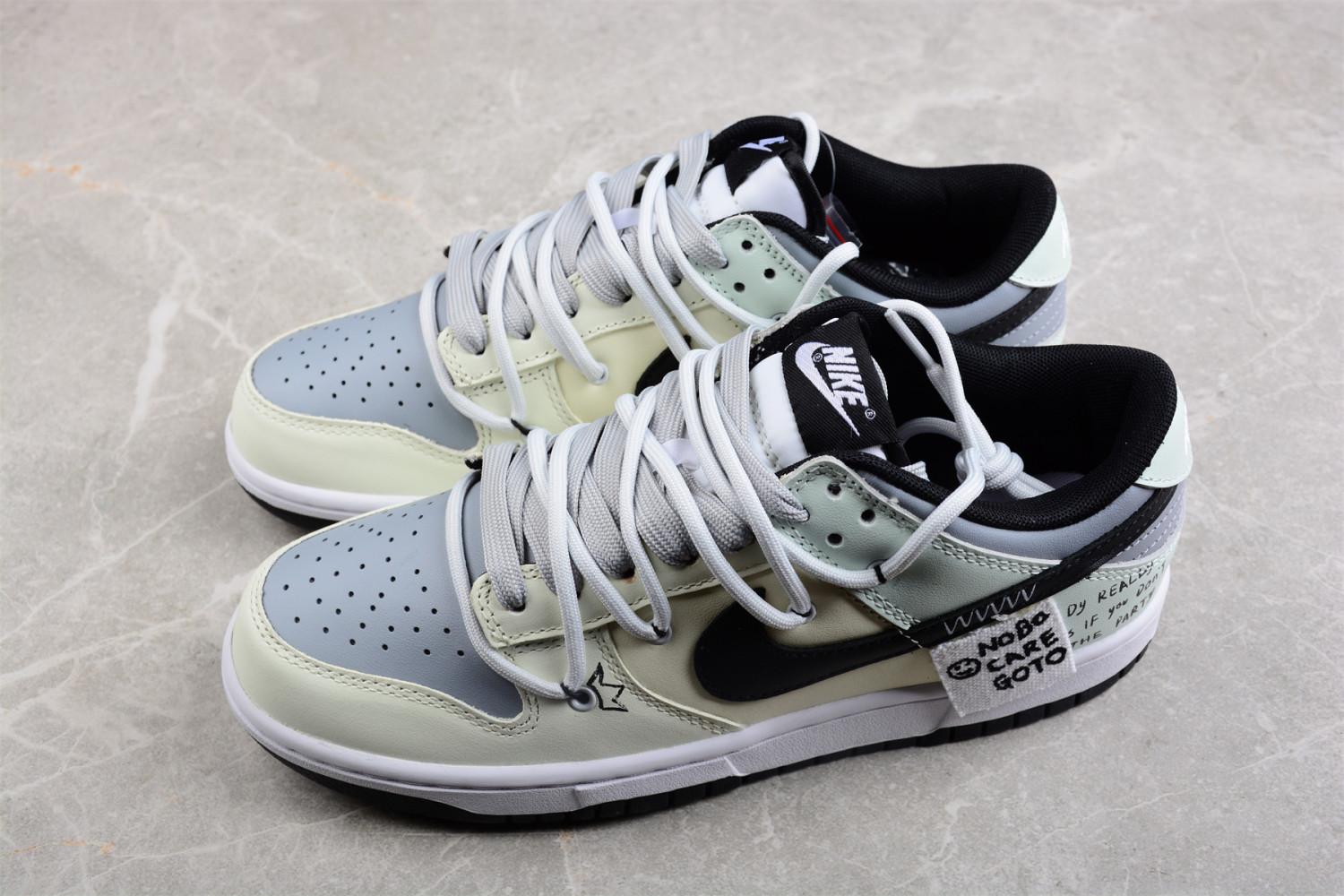 Nike SB Dunk Low   DD1391-100