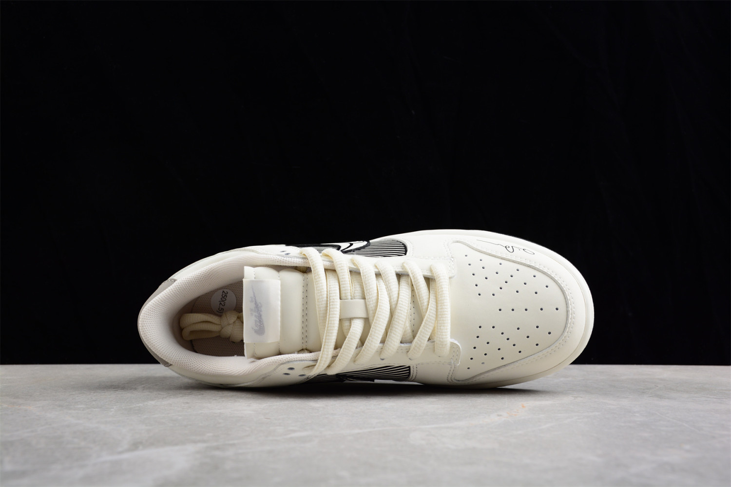 Nike SB Dunk Low  AW2011-631