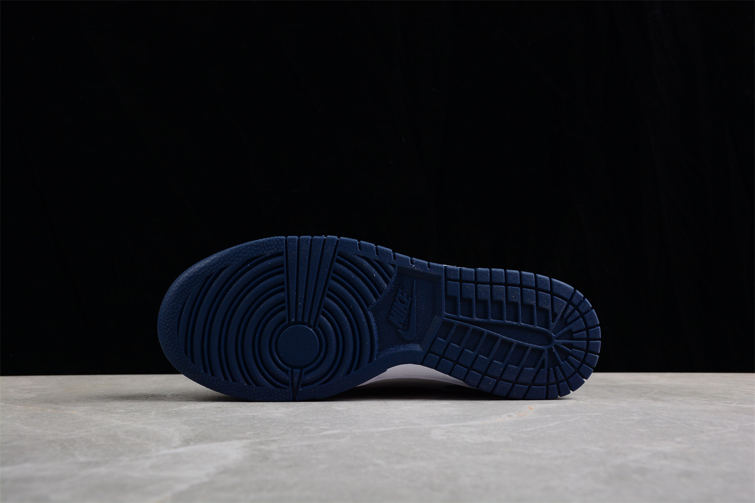 Nike Dunk Low Summit White Midnight Navy FD9749-400