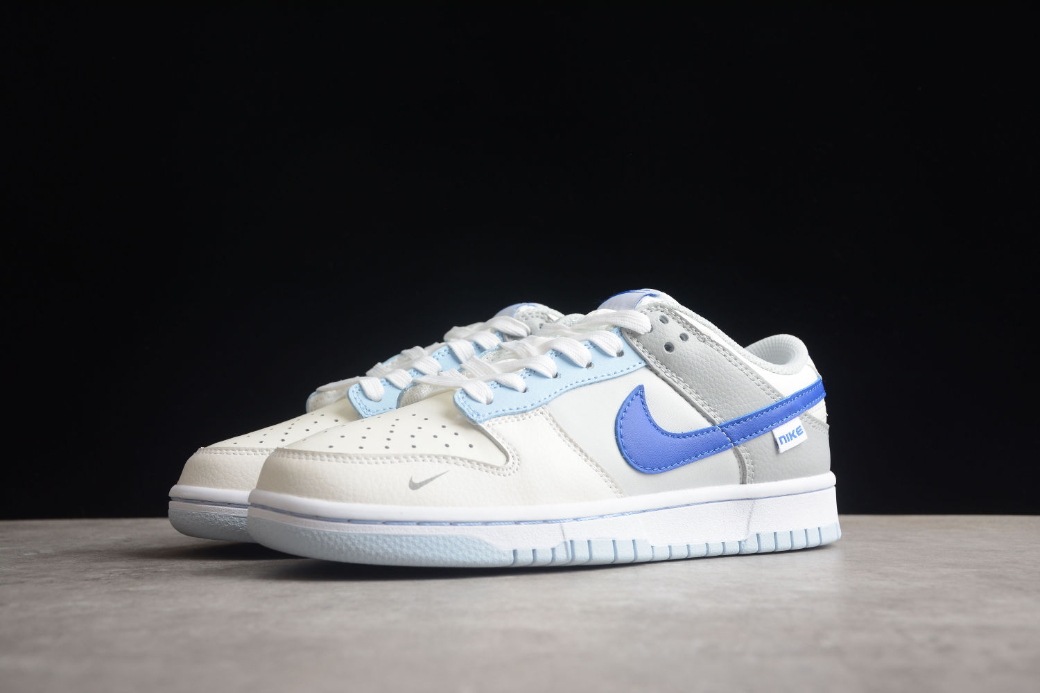 Nike Dunk Low Ivory Hyper Royal (GS) FB1843-141