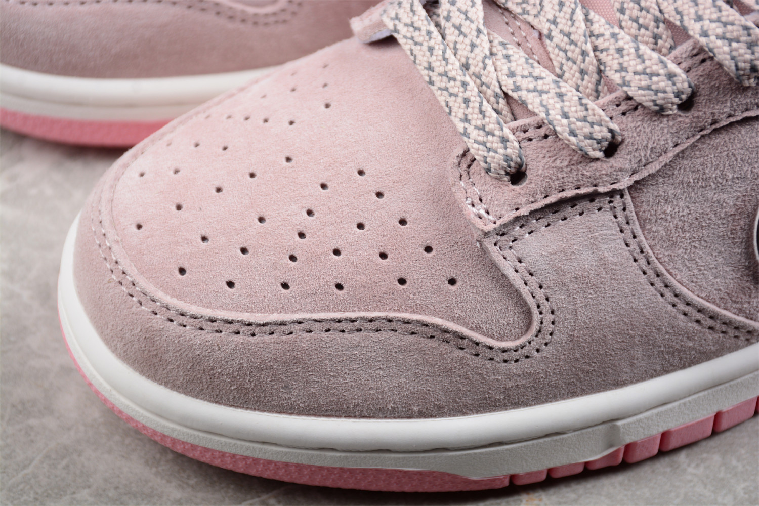 Otomo Katsuhiro x Nike SB Dunk Low Steamboy OST 1391-208