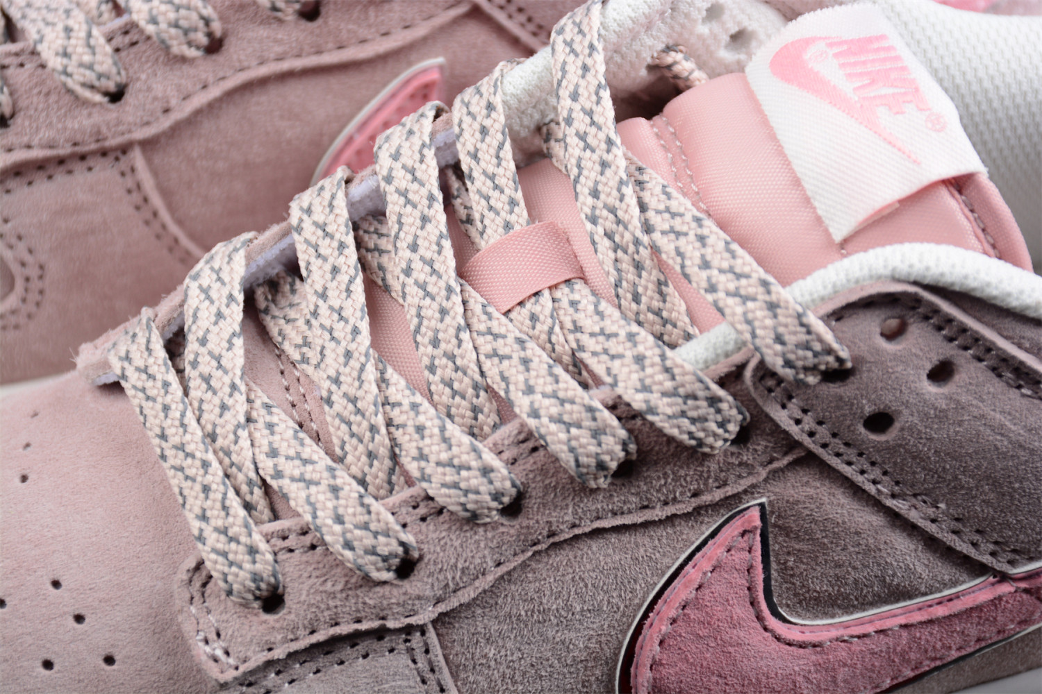 Otomo Katsuhiro x Nike SB Dunk Low Steamboy OST 1391-208